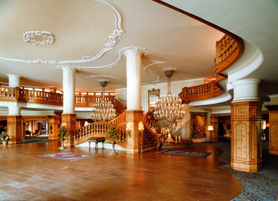 inneralp hotel_halle